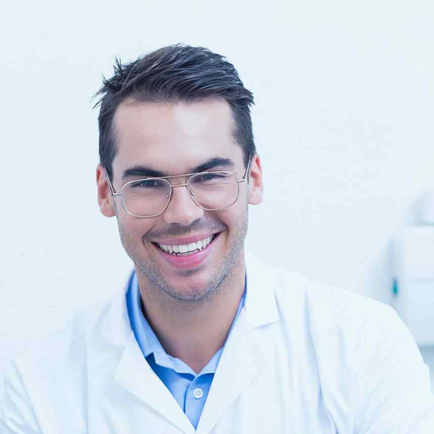 https://apluscamp.de/wp-content/uploads/2020/02/doctor-03.jpg